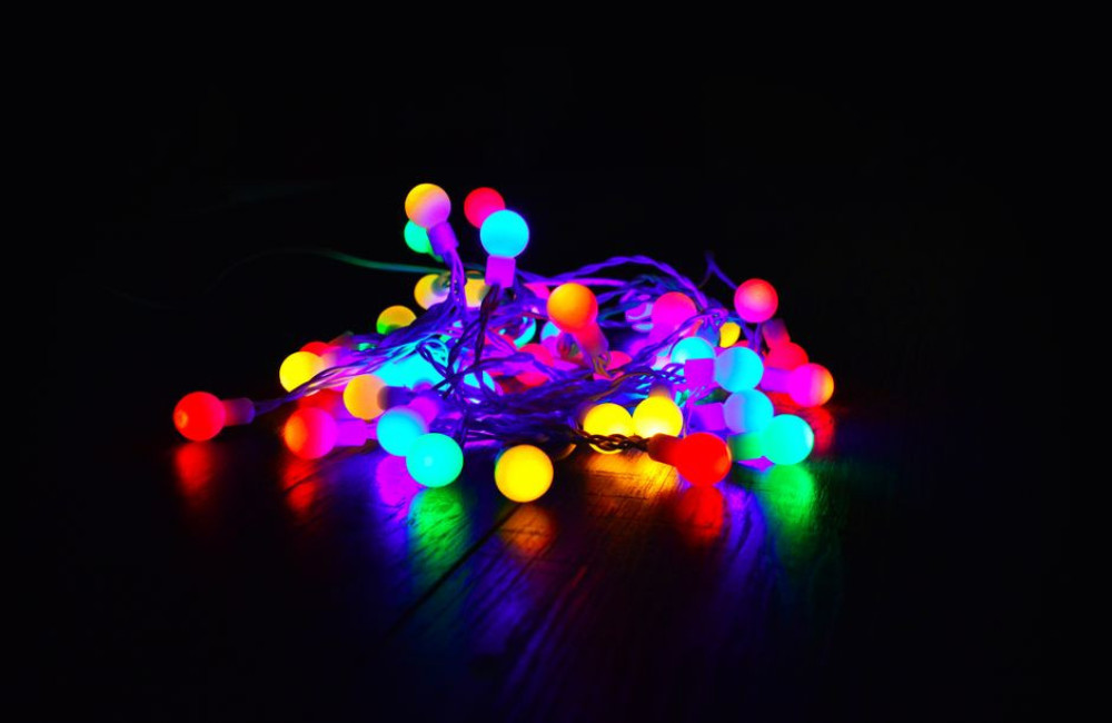 Hoeveel stroom verbruikt LED-kerstverlichting met 200 lampjes in december 2026?