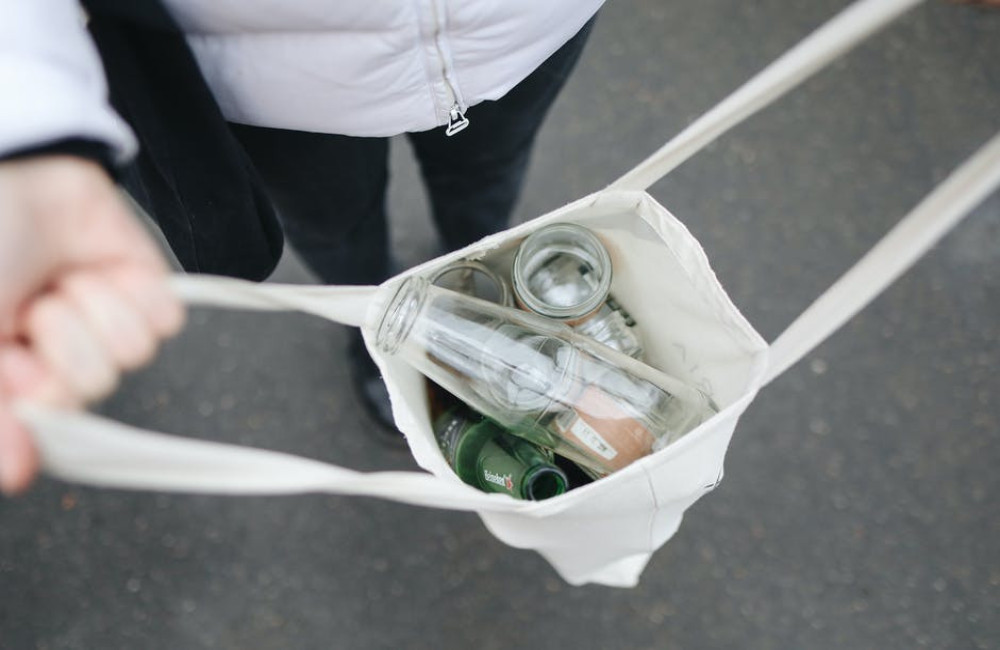 Hoe kun je een webwinkel verduurzamen en tegelijkertijd kosten besparen?
