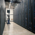 UPS voor datacenters: waarom milliseconden het verschil maken